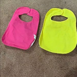 Baby bibs different colors